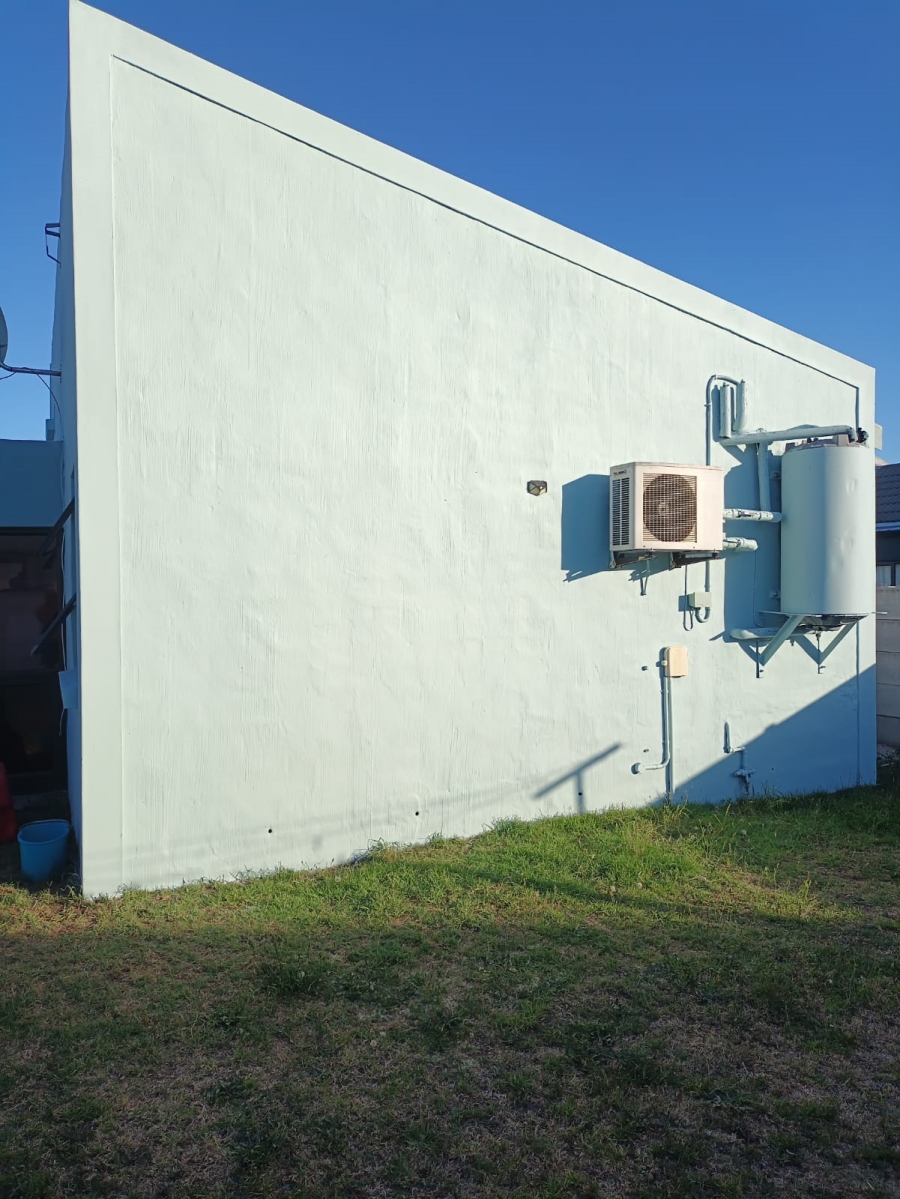 2 Bedroom Property for Sale in Parsonsvlei Eastern Cape